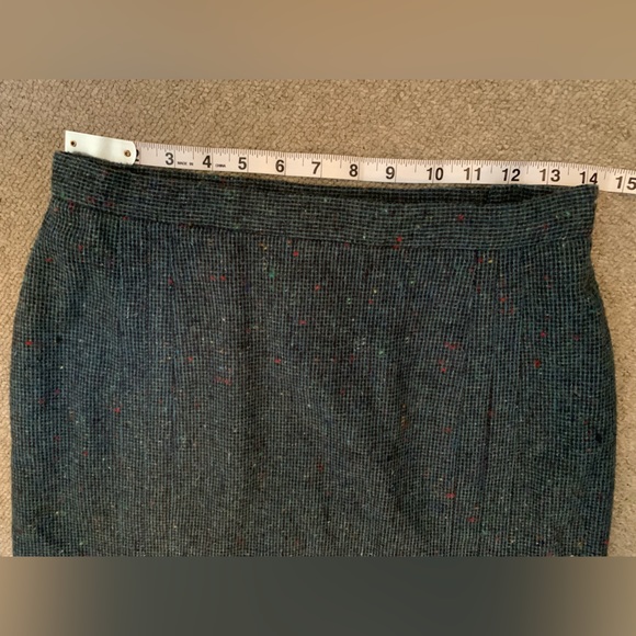 Vintage Breckenridge Wool Tweed Midi Skirt, vintage size 10, fits like modern 6. - Picture 4 of 10